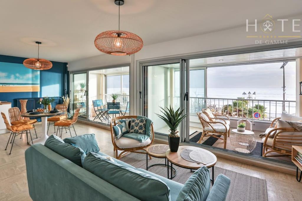 Appartement Central, Vue Mer Epoustouflante. เลส์ซาบล์-โดล็อนน์ ภายนอก รูปภาพ